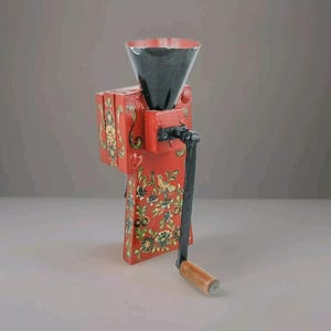 Antique Dutch Hindeloopen Coffee grinder Grain Mill Moulin Molinillo cafe Kaffeemuehle Coffee mill