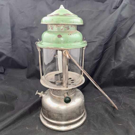 Vtg. PRIMUS 1020 Kerosene Lantern Paraffin Camping Lamp