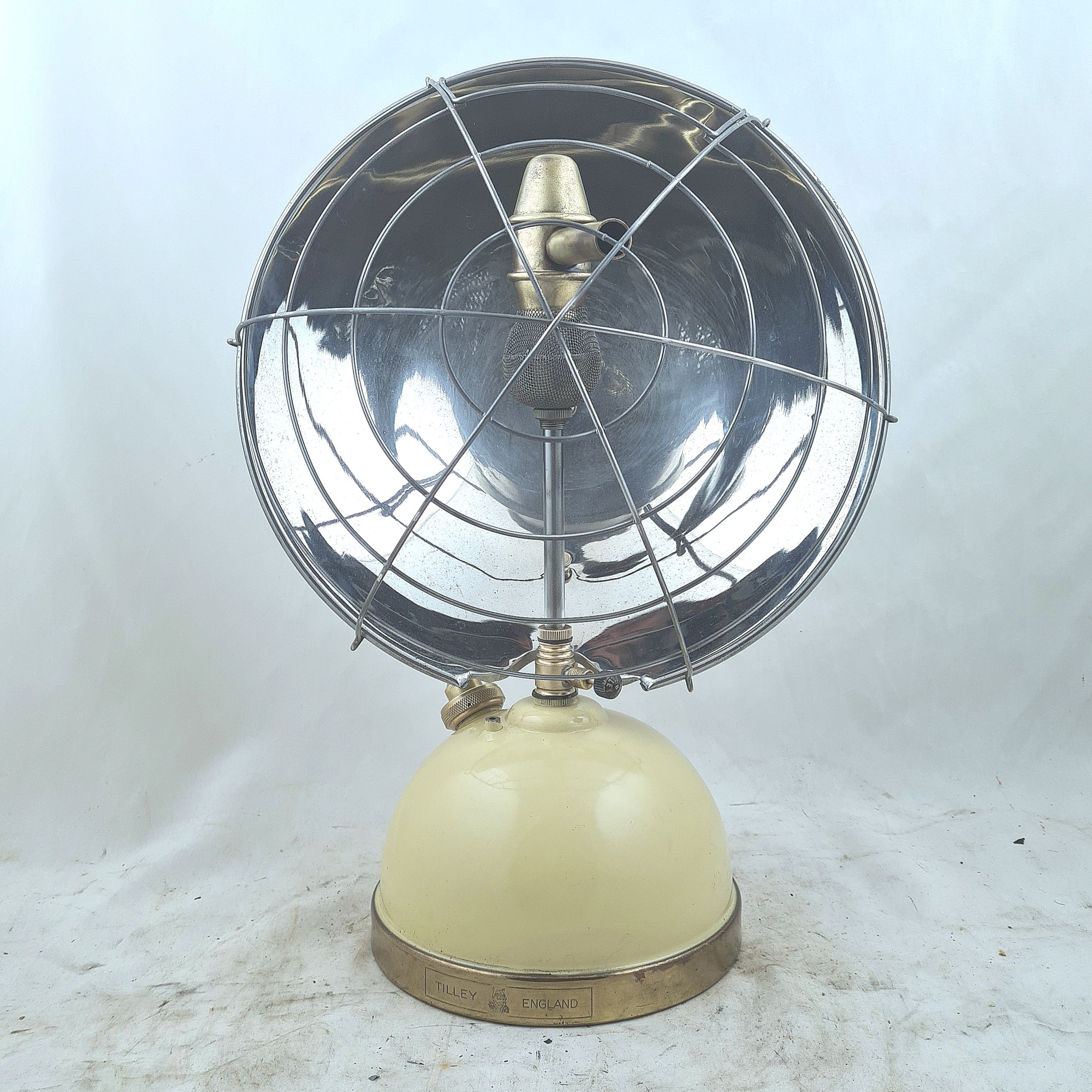 TILLEY R1 Kerosene Pressure Heater Lantern Paraffin Camping Lamp W 