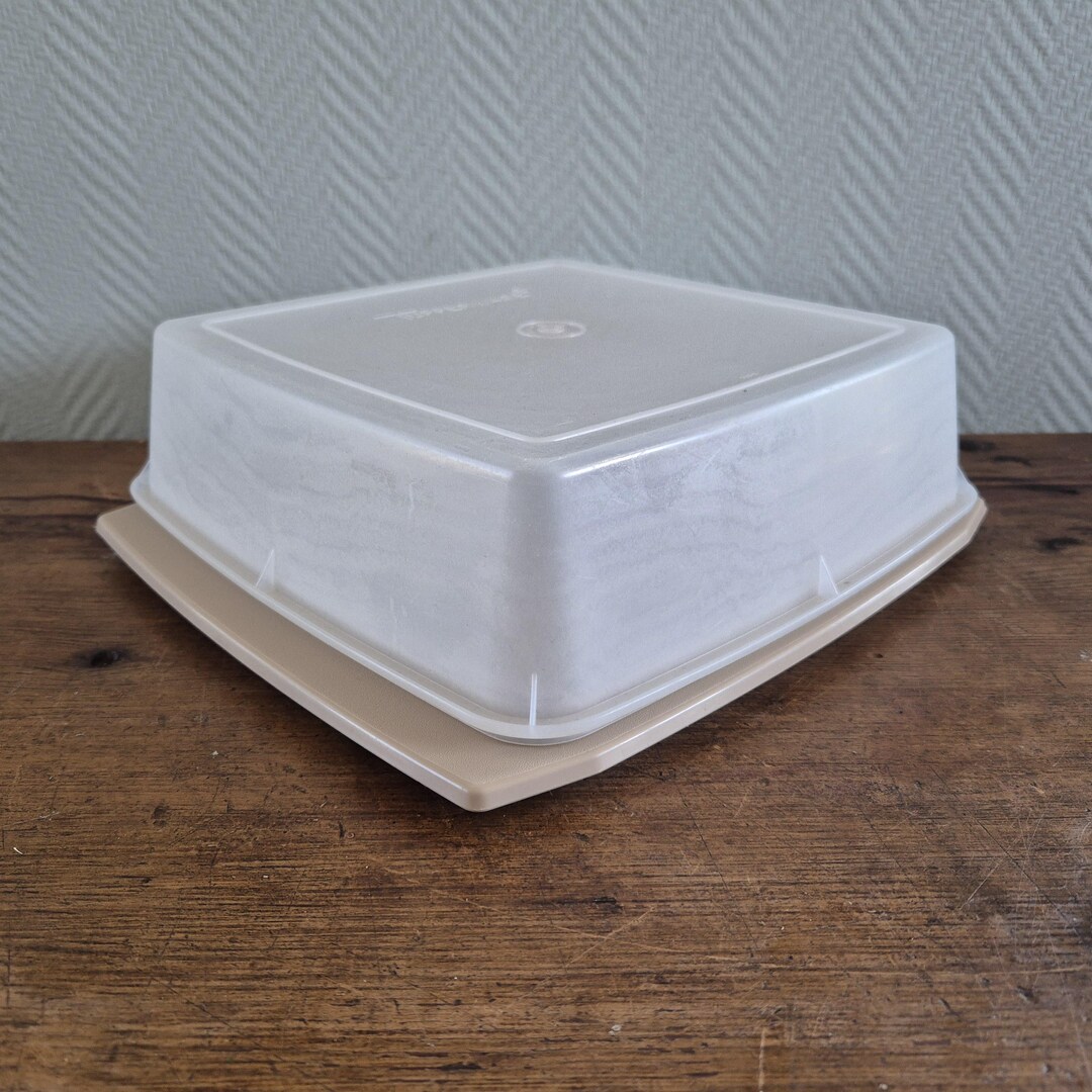 Vtg Tupperware Square Cake Cupcake Carrier Keeper Almond Base Pastry ...
