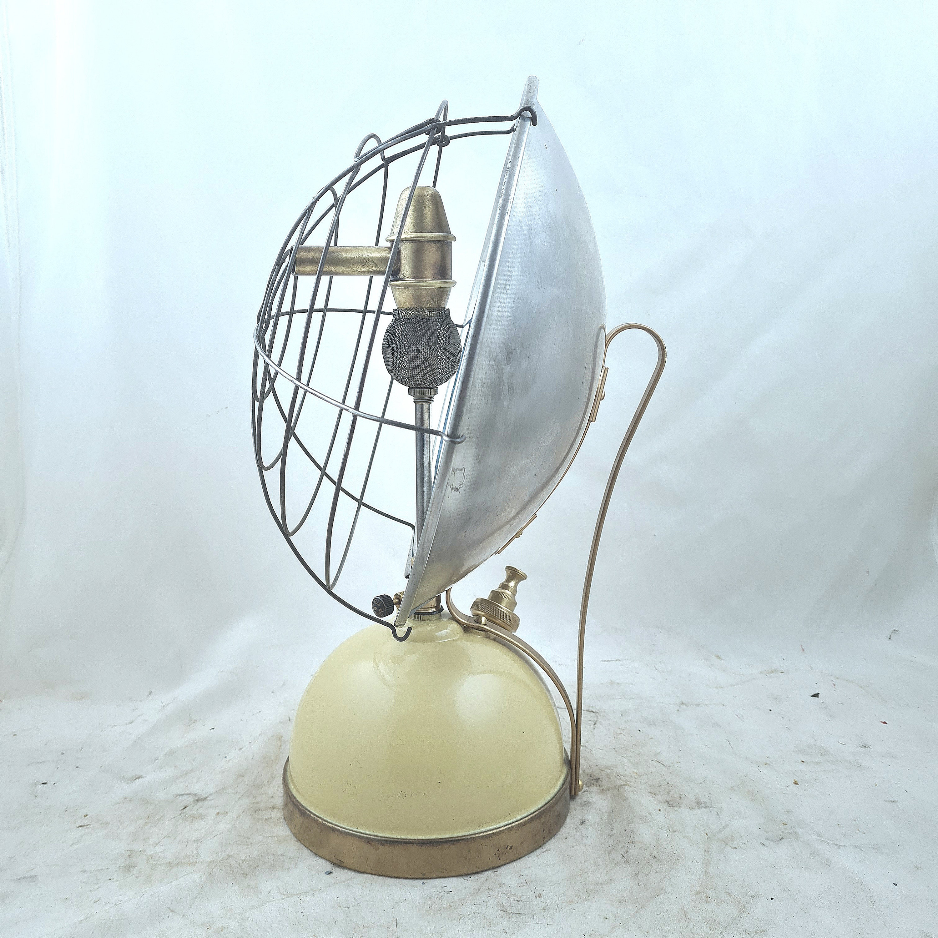 TILLEY R1 Kerosene Pressure Heater Lantern Paraffin Camping Lamp W 