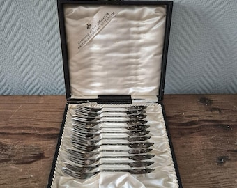 Vintage : Coffret de 12 Fourchettes à Gateaux Orfèvrerie SMF