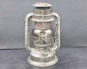 Vintage CHALWYN Kerosene Lamp Parrafin Hurricane Lantern