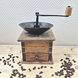 Antique Coffee Grinder Mill Moulin a Cafe Molinillo Kaffeemuehle Coffee Grinder