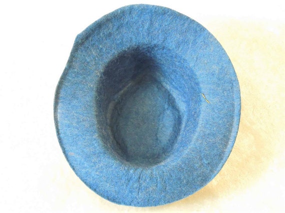 Vintage Adam Hats Miniature Hat Box and Blue Felt Hat. Gift Vintage Adam Hats Miniature Hat Box and Blue Felt Hat. Gift
