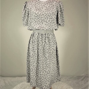 Vintage Stuart Allen Dress. &#39;50&#39;s Style Atomic Print. Short Sleeve.  Size 13/14 P. Button Back.
