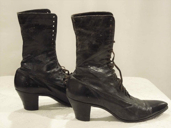 Antique Womens Leather Boots. Walk Over Brand Cus… - image 2