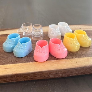 Small 1-7/8" Plastic Baby Bootie Shoe (Pack of 6) for Baby Shower Party Favor, Gift box embellishment Choose Color immagine 1