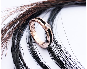 Anillo de pelo de caballo personalizado: oro rosa, circonita cúbica, grabado