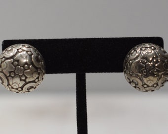 Earrings Silver Leaf Button Clip Earrings