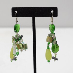 Orecchini Orecchini con perline di vetro verde