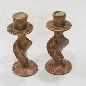 Afrikanischer geschnitzter Speckstein-Kerzenhalter-Set-Abstraktes Design Kenia