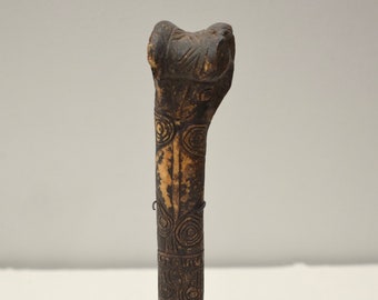 Papua New Guinea Dagger Rat Tooth Carved Ceremonial Dagger