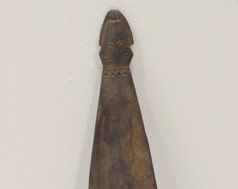 Papua New Guinea Spoon Murik Lakes Animal Carved Top