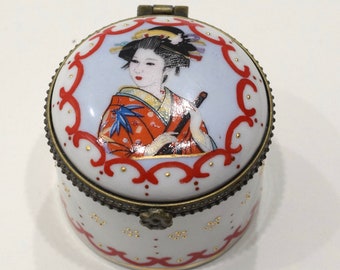 Boxes Chinese Red Porcelain Box 2"