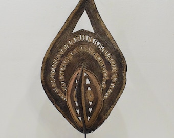 Papua new Guinea Woven Fiber Yam Mask