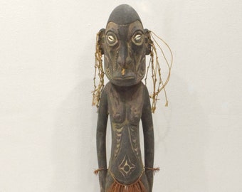 Papua New Guinea Wood Figure Mindimbit Village