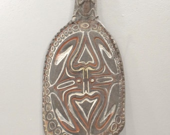 Papua New Guinea Decorative Board April River