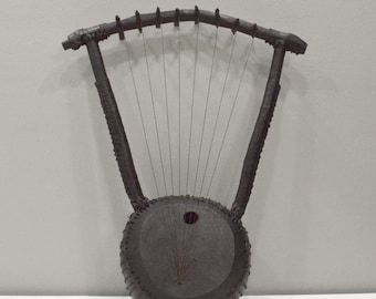 African Branch Kabo Loop Guitar Kenya Gourd Cowrie Shell