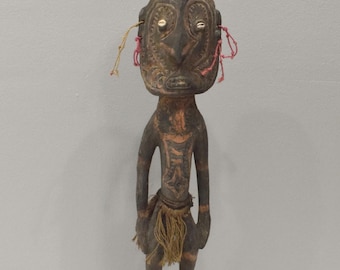Papua New Guinea Wood Figure Ceremonial Mindimbit Village