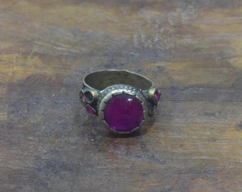 Middle Eastern Silver Pink Stone Kuchi Ring Size 7