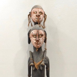 Papua New Guinea Double Figure Statue Korogao Village