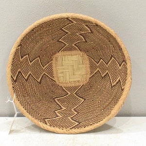 African Tonga Grass Woven Basket Zimbabwe