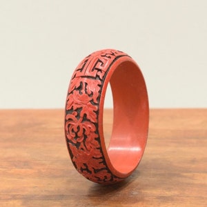 Chinese Cinnabar Medium Red Black Floral Design Bangle Bracelet
