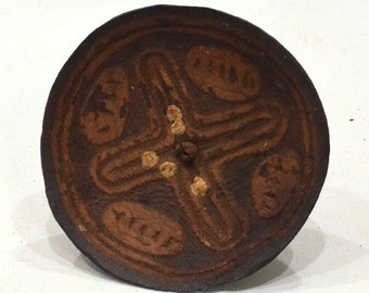 Papua New Guinea Spinning Top Ya'alo Coconut Toy