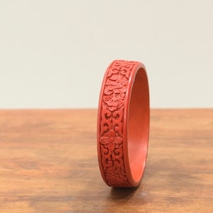 Chinese Cinnabar Flat Red Floral Design Bangle Bracelet