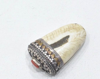 Tibetan Conch Shell Silver Pendant