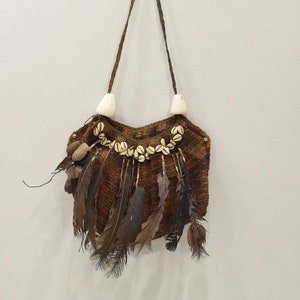 Papua New Guinea Bilum Bag Woven Fiber Feather Shell Bag