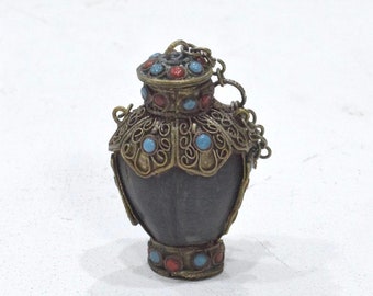 Tibetan Silver Filigree Snuff Bottle