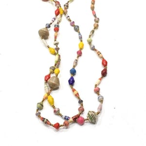 Collana di perline di carta riciclata africana Rwanada