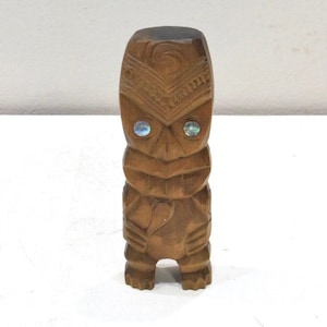 New Zealand Wood Tiki Statue Polynesia