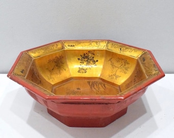 Japanese Vintage Large Red Lacquer Gold Leaf Bowl