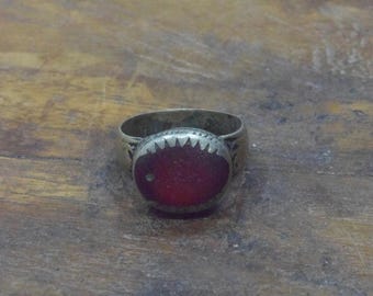 Middle Eastern Silver Red Stone Kuchi Ring Size 8.5