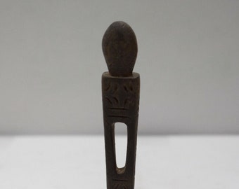 Papua New Guinea Lime Spatula Carved Wood Milne Bay