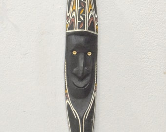 Papua New Guinea Carved Wood Mask Chambri Lakes