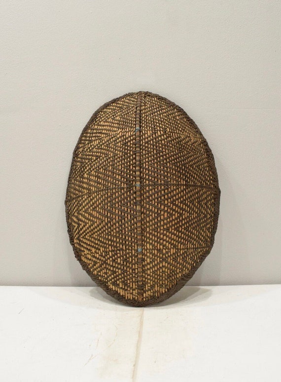 インドネシアの編み込み籐製ライスバスケット ロンボク島 インドネシア