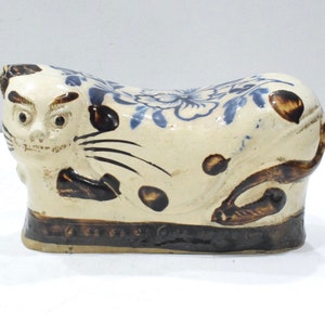 Chinese Antique Porcelain Cat Pillow Head Rest