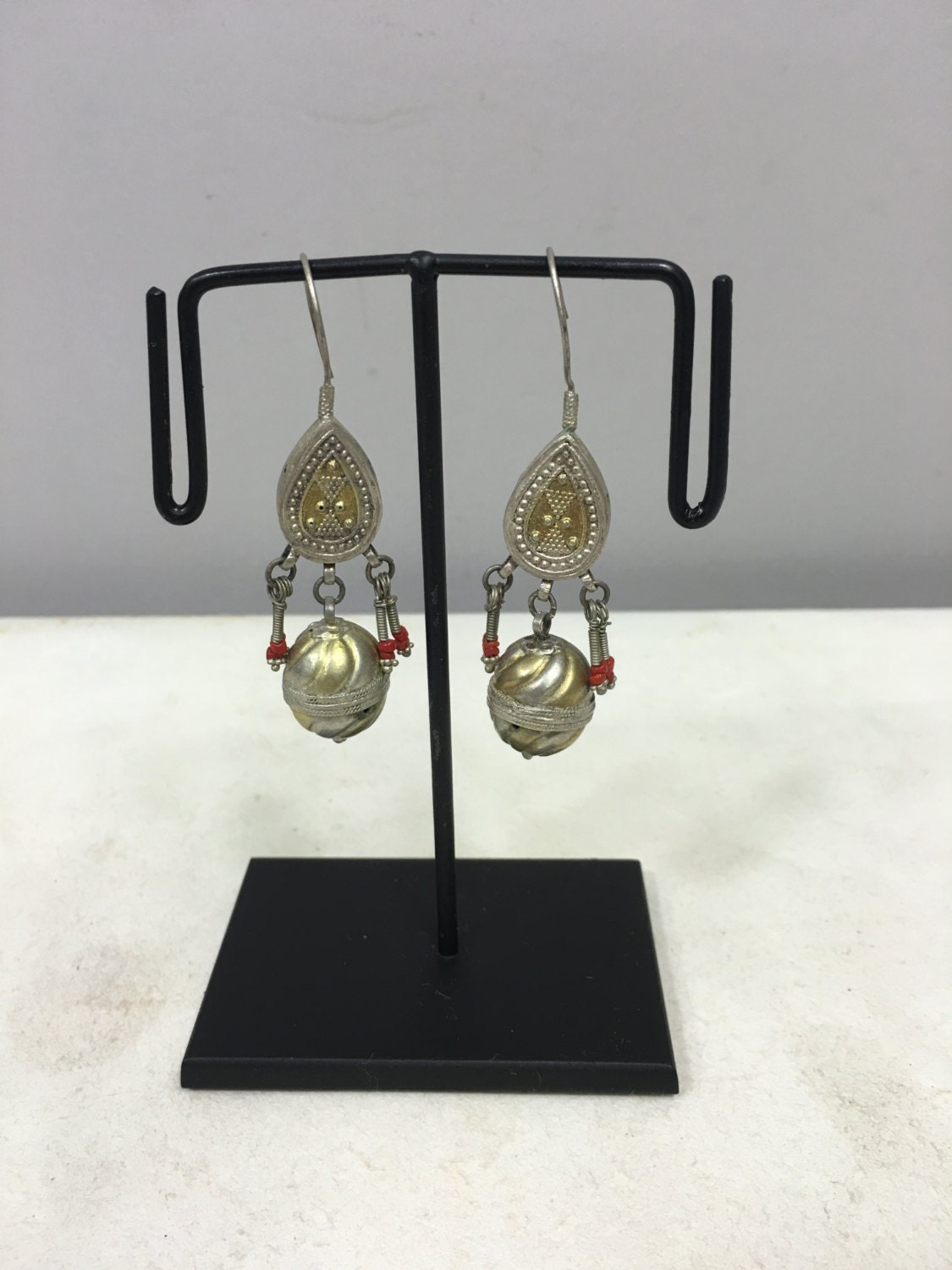 Earrings SIlver Gold Gilt Dangle Earrings Carnelain Middle East