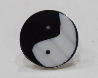 Ring Inlaid Mother of Pearl Silver Ying Yang Adjustable Ring