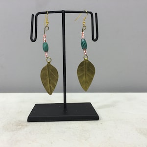 Earrings African Brass Leaf Green Red Glass Earrings Masai Beaded Earrings Handmade Brass Green Chevron Glass Women Earrings Tribal E49