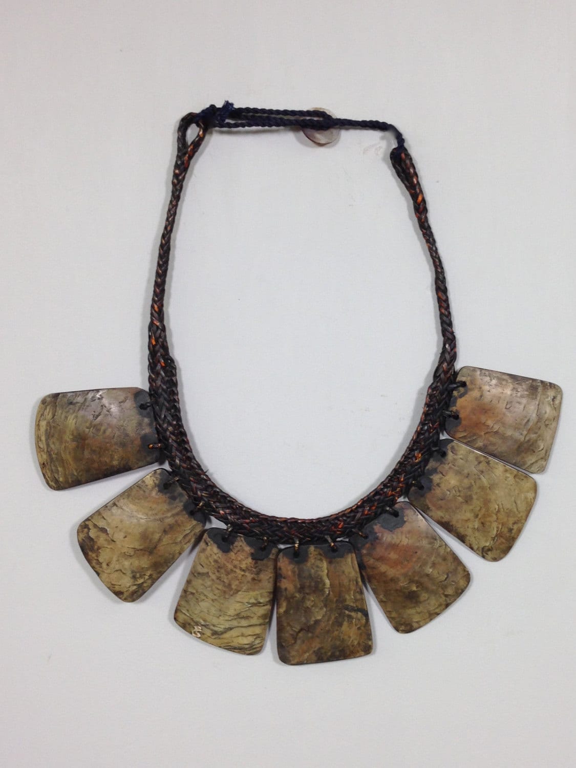 Shell Claw Necklace