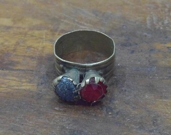 Middle Eastern Silver Red/Blue Two Prong Kuchi Ring Size 9