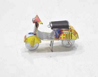 Tin Can Vespa Scooters 4" Tin Toy