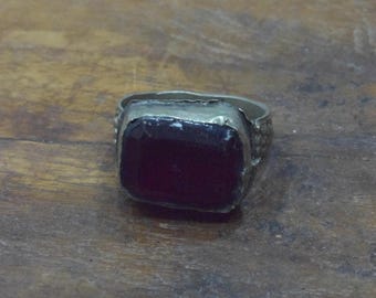 Middle Eastern Silver Red Glass Kuchi Ring Size 8