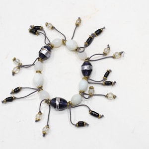 Bracelets Beaded Stretch Black White Milk Glass
