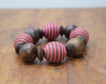 Bracelet Wood Round Pink Textured Beaded Stretch Bracelet